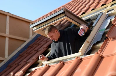 Pose de fenêtres de toit Velux à Laberlière